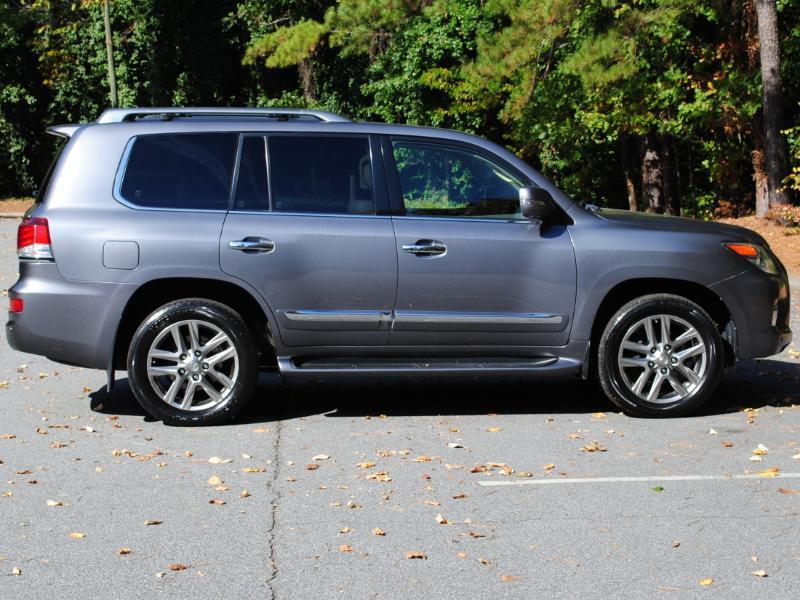 Lexus LX 570  2015