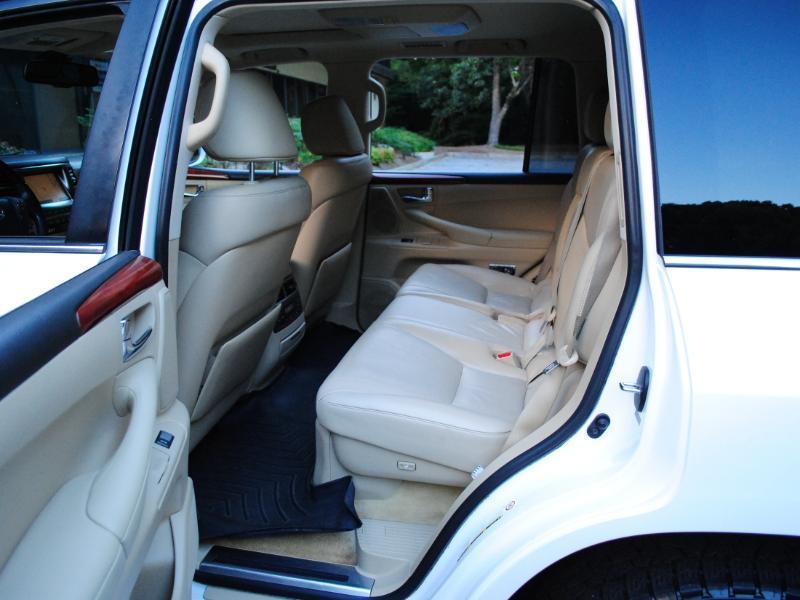 Lexus LX 570  2009
