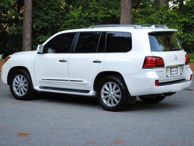 Lexus LX 570  2009