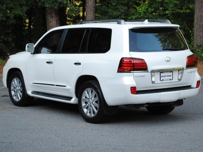 Lexus LX 570  2009