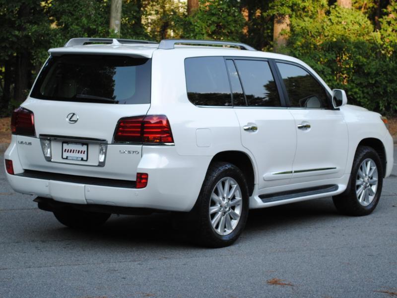 Lexus LX 570  2009