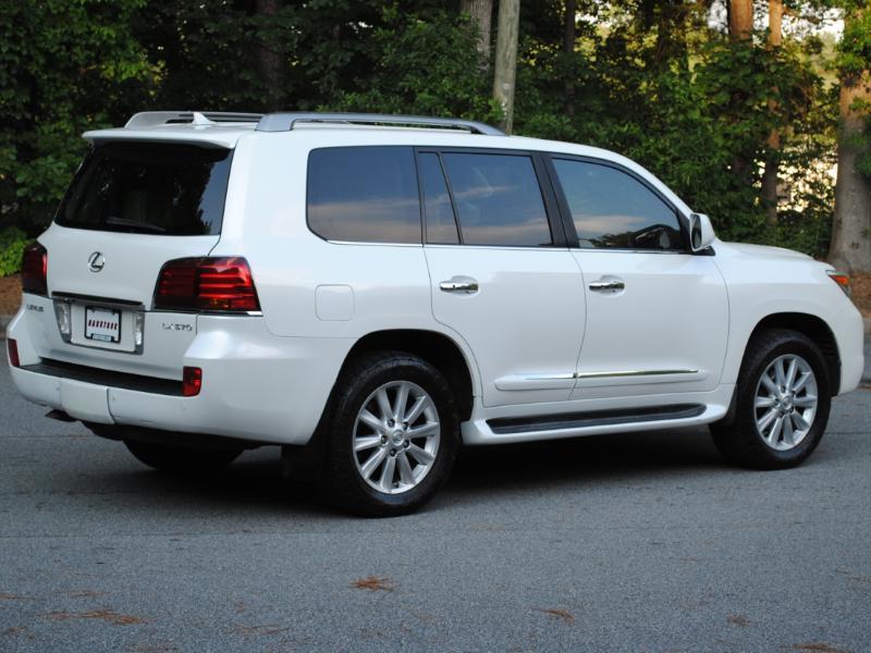 Lexus LX 570  2009