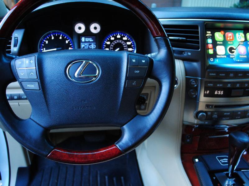 Lexus LX 570  2009