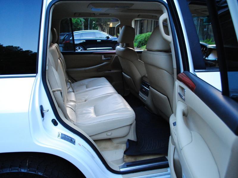 Lexus LX 570  2009