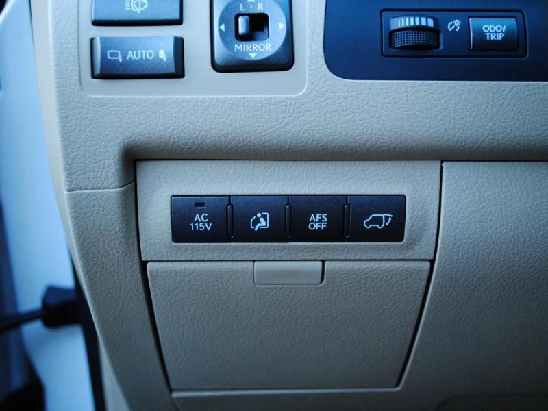 Lexus LX 570  2009