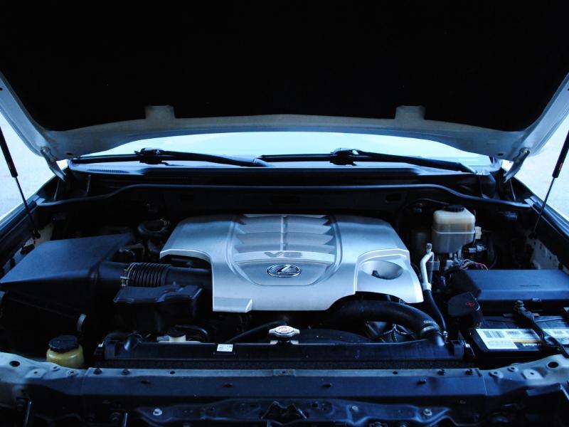 Lexus LX 570  2009