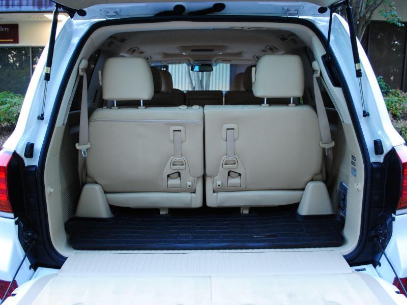 Lexus LX 570  2009