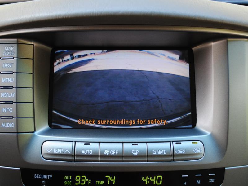 Lexus LX 470  2004