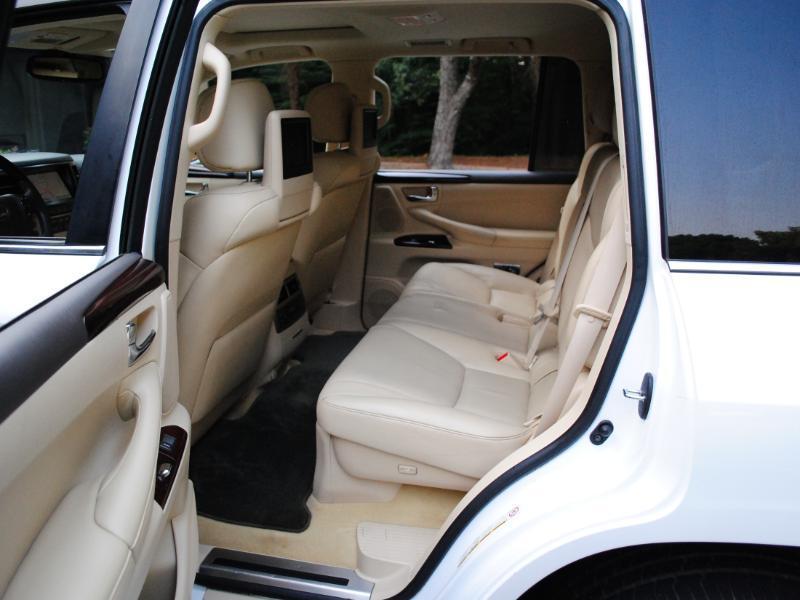 Lexus LX 570 Sport Utility 2015