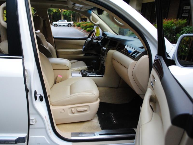 Lexus LX 570 Sport Utility 2015
