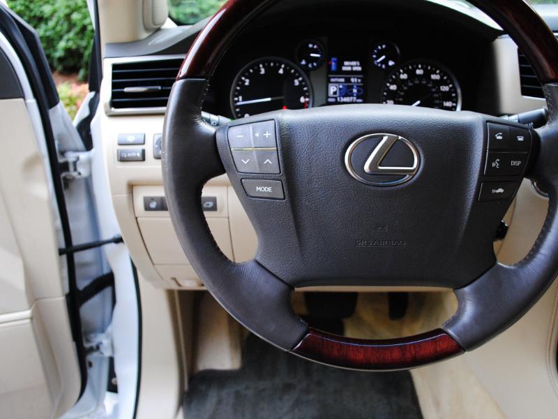 Lexus LX 570 Sport Utility 2015