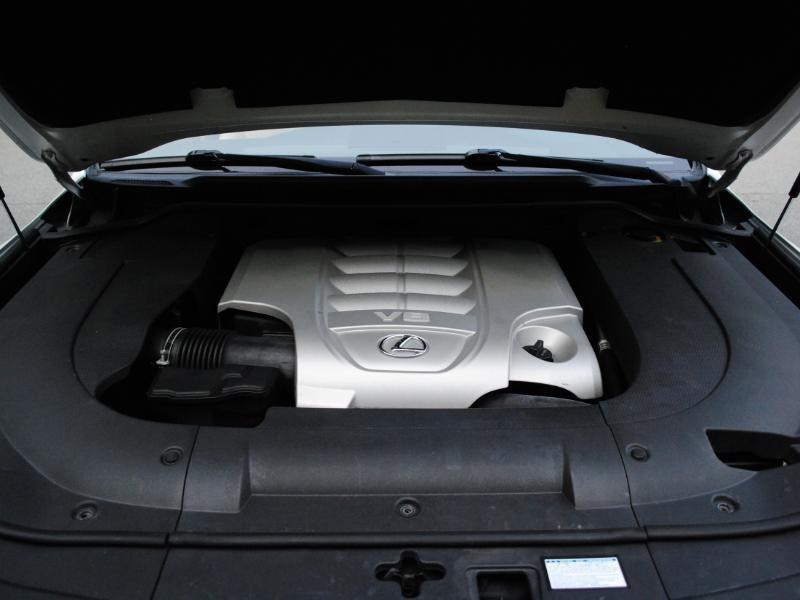 Lexus LX 570 Sport Utility 2015