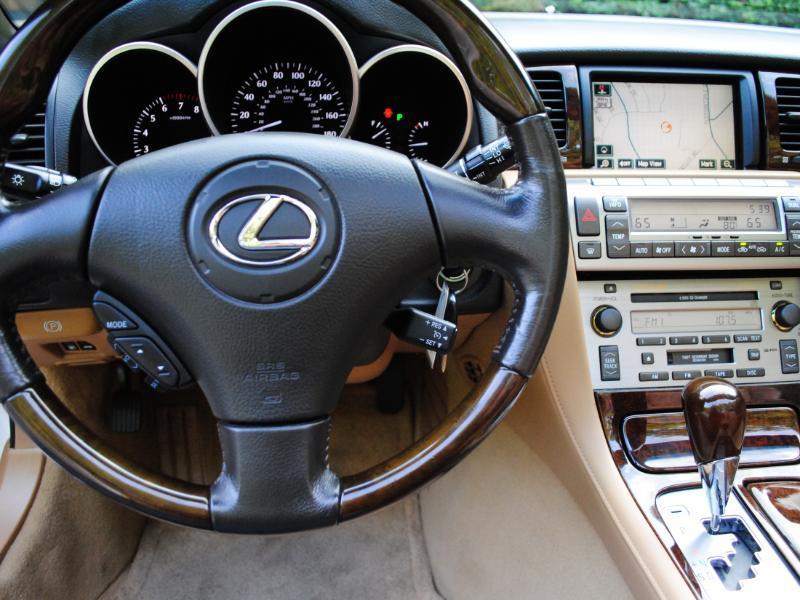Lexus SC 430  2006