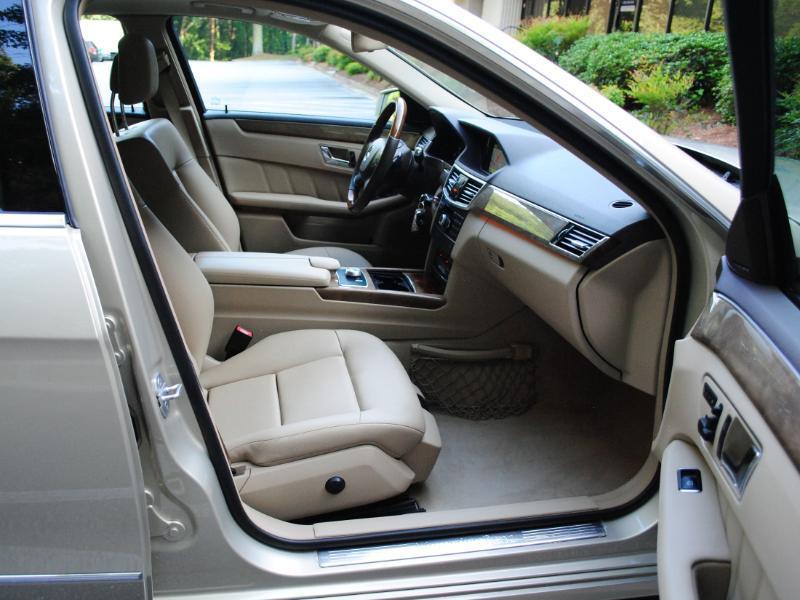 Mercedes-Benz E-Class  2011
