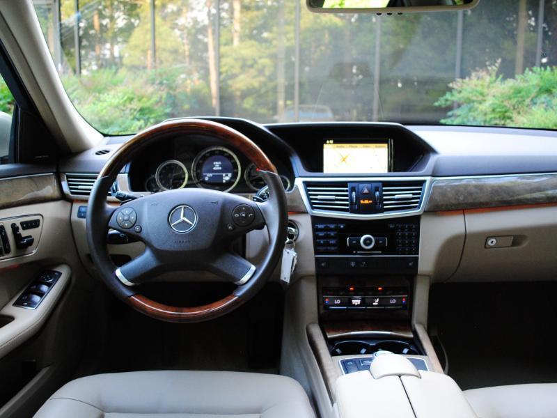 Mercedes-Benz E-Class  2011
