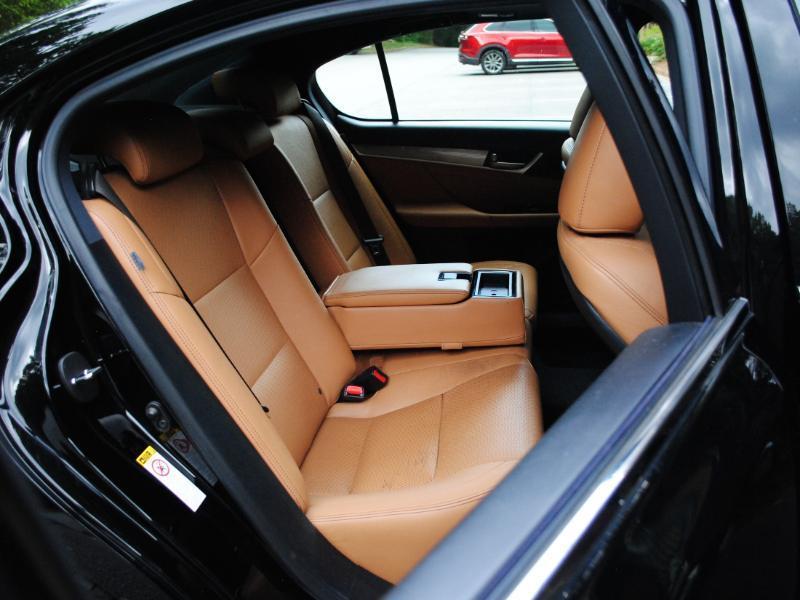 Lexus GS  2015