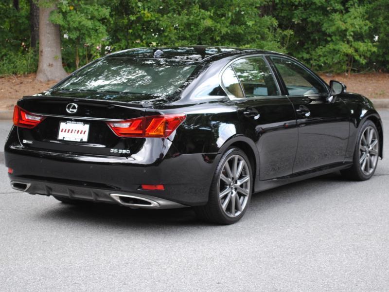 Lexus GS  2015