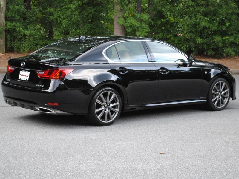 Lexus GS  2015