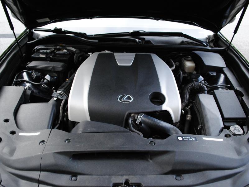 Lexus GS  2015