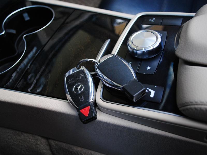 Mercedes-Benz E-Class  2014