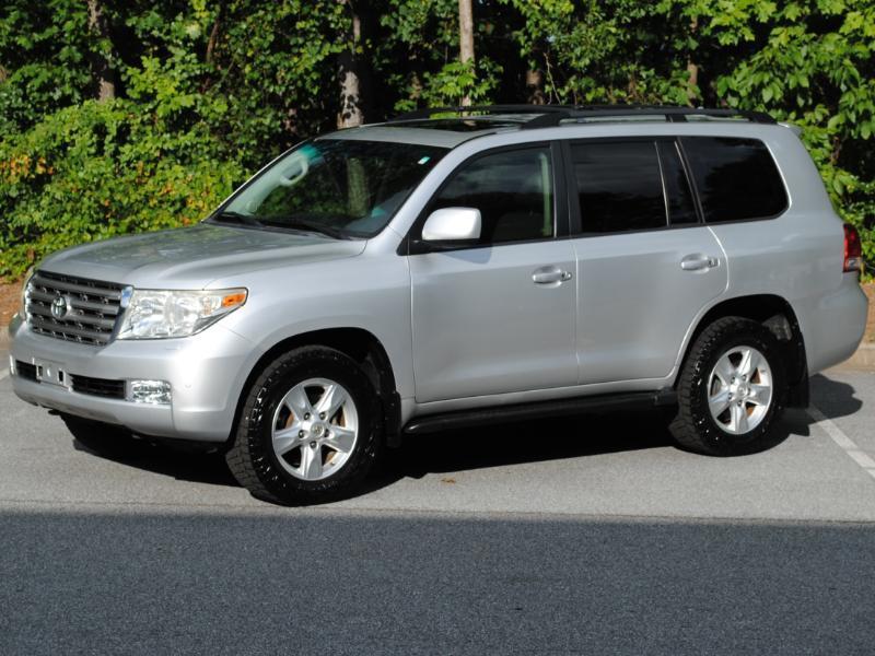 Toyota Land Cruiser  2011
