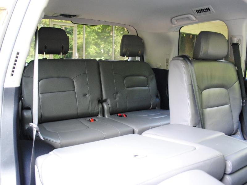 Toyota Land Cruiser  2011