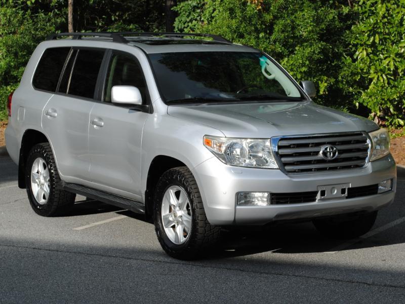 Toyota Land Cruiser  2011