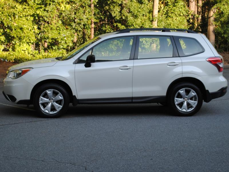 2015 Subaru Forester i - Photo 10