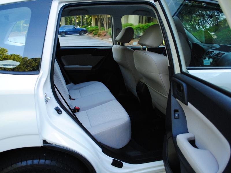 2015 Subaru Forester i - Photo 13