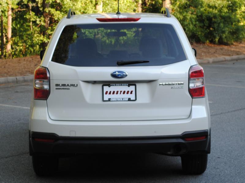 2015 Subaru Forester i - Photo 18