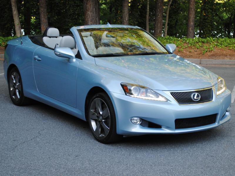 Lexus IS C  2012