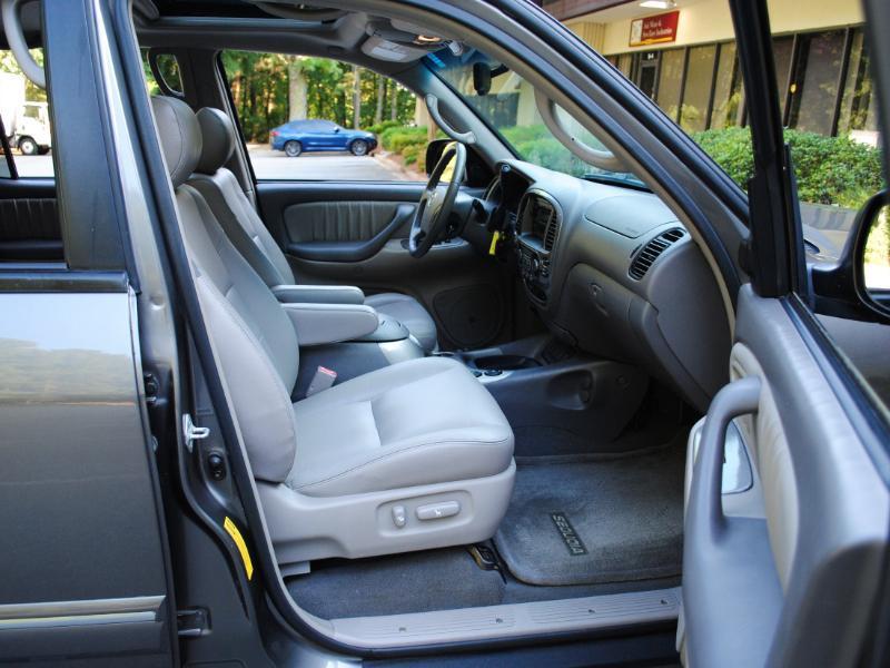Toyota Sequoia Limited 2006