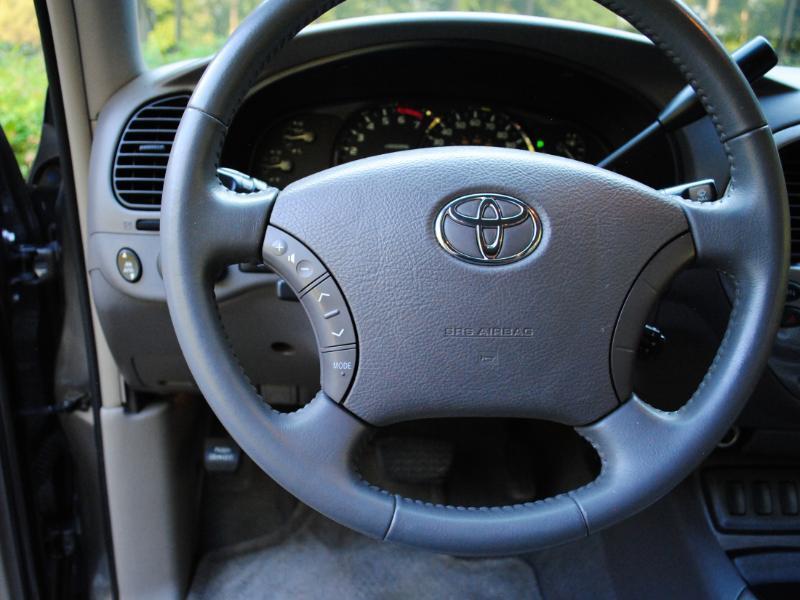 Toyota Sequoia Limited 2006