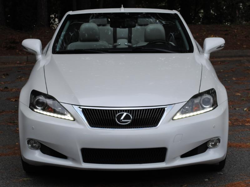 Lexus IS C  2013