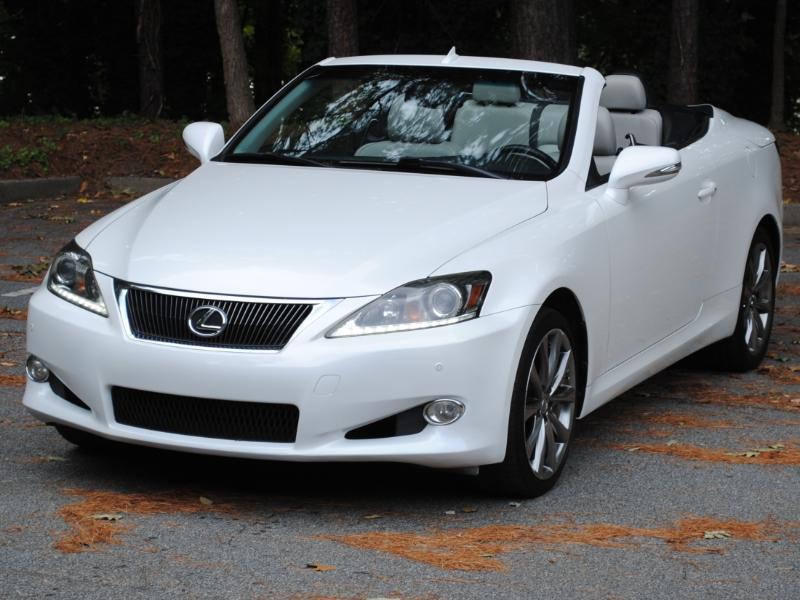 Lexus IS C  2013