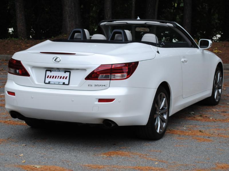 Lexus IS C  2013