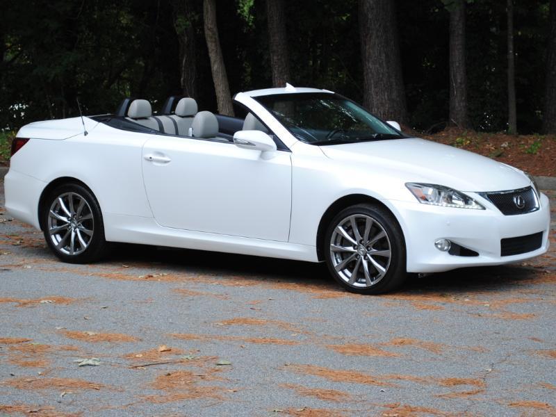 Lexus IS C  2013