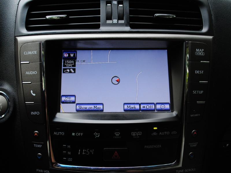 Lexus IS C  2013
