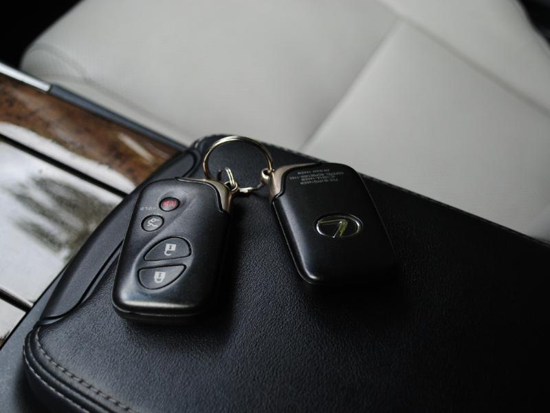 Lexus IS C  2013