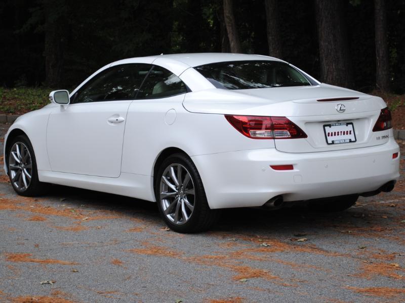 Lexus IS C  2013