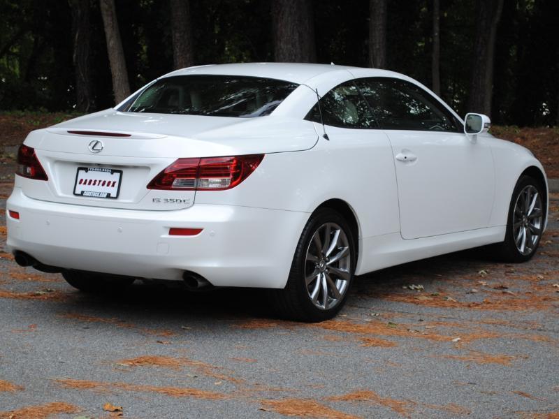 Lexus IS C  2013