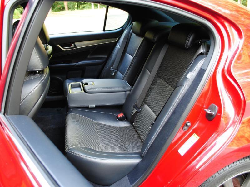 Lexus GS  2013