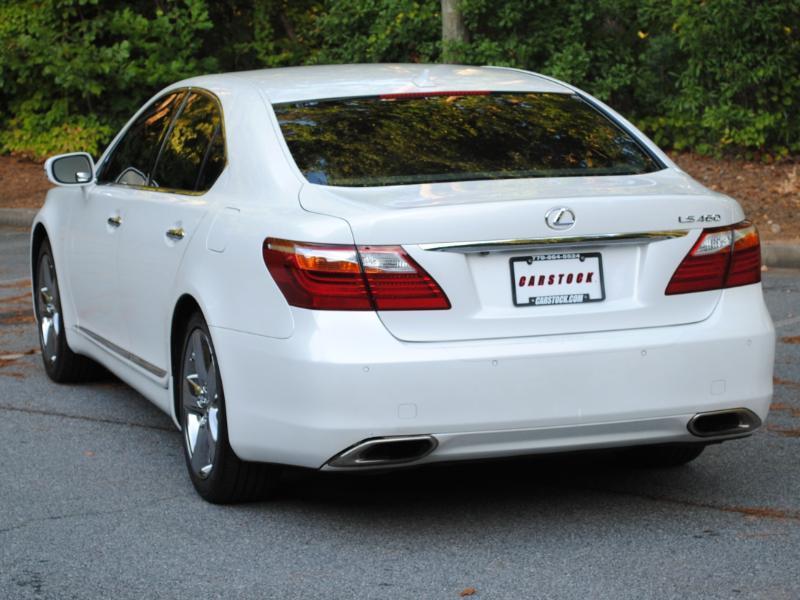 Lexus LS 460  2012