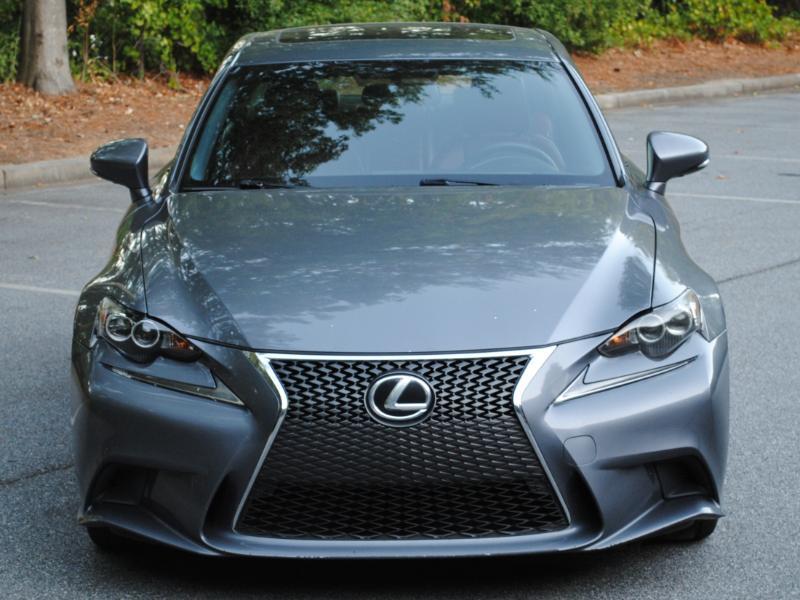 Lexus IS  2016