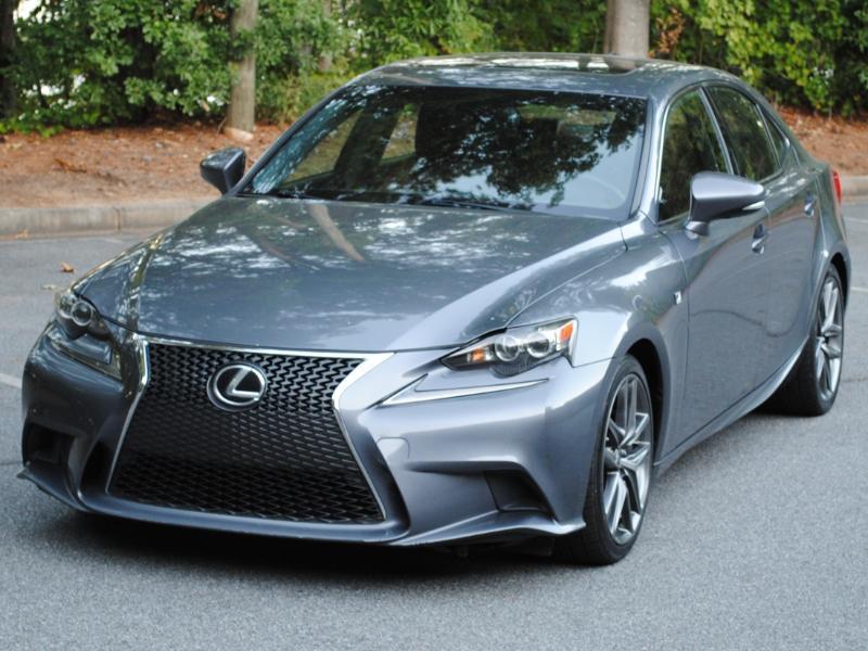 Lexus IS  2016