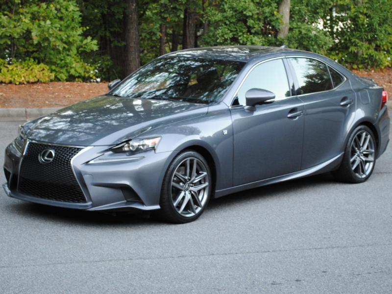 Lexus IS  2016