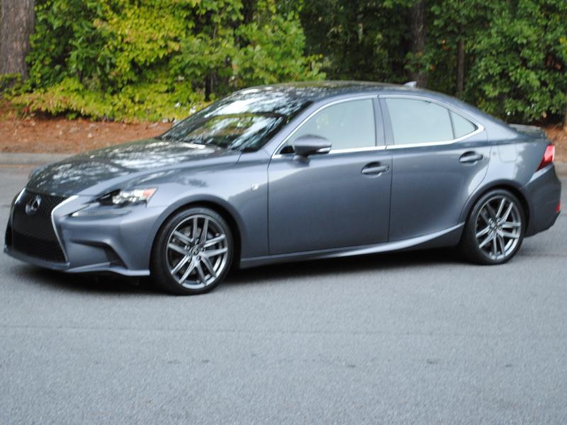 Lexus IS  2016