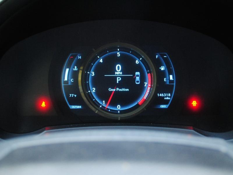 Lexus IS  2016