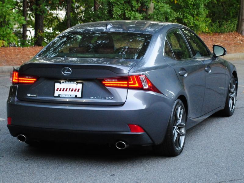 Lexus IS  2016
