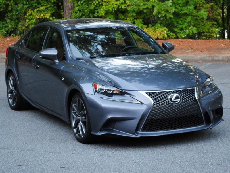 Lexus IS  2016